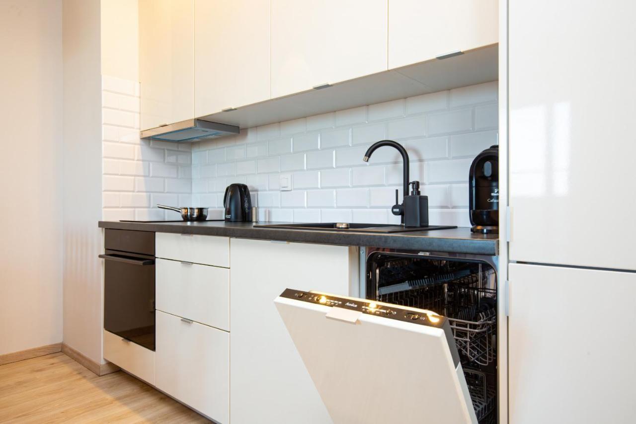 Apartamenty Bliska Praga by Renters Warszawa Exteriör bild